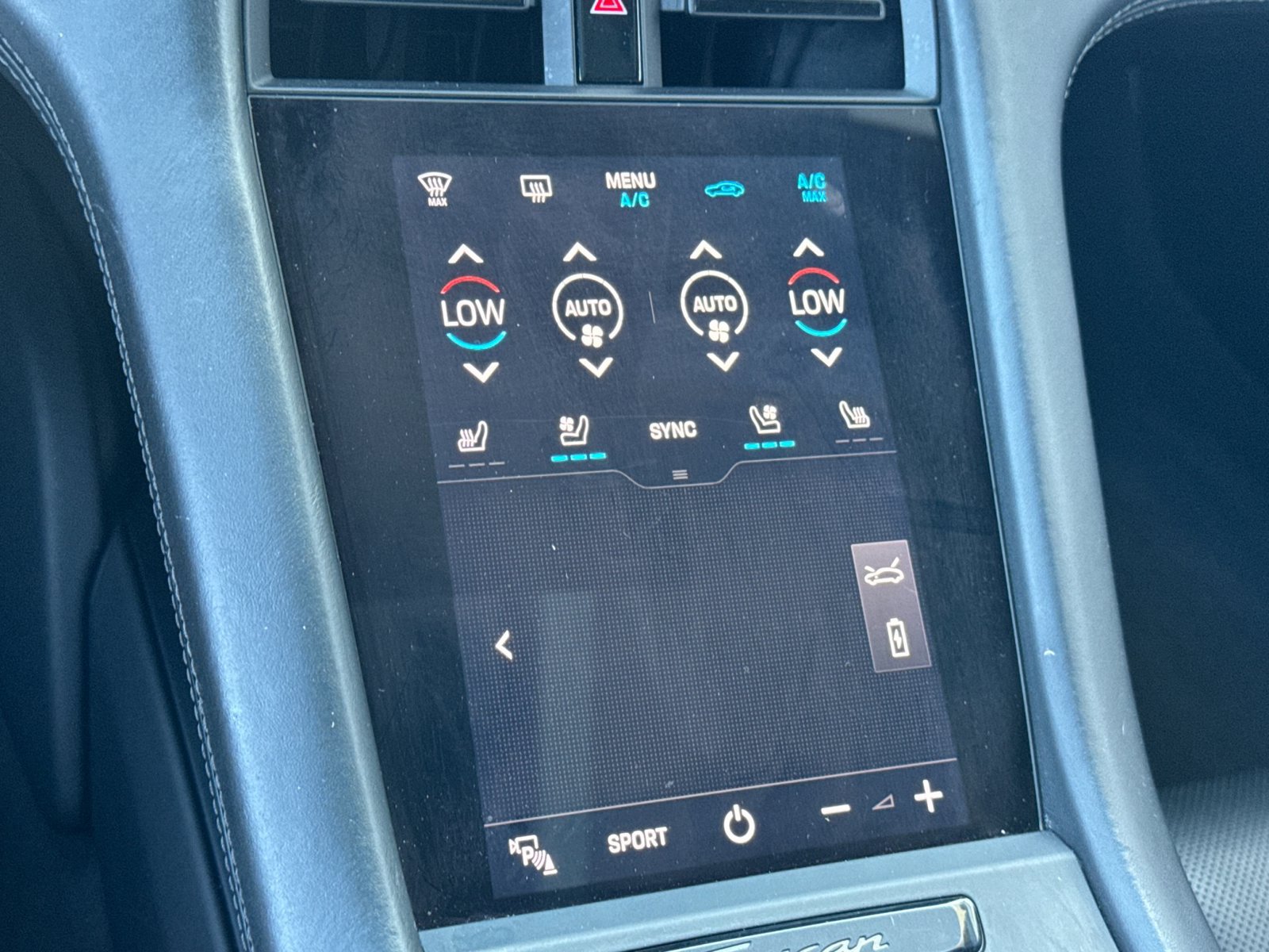 Certified 2020 Porsche Taycan Turbo AWD/4WD image 21