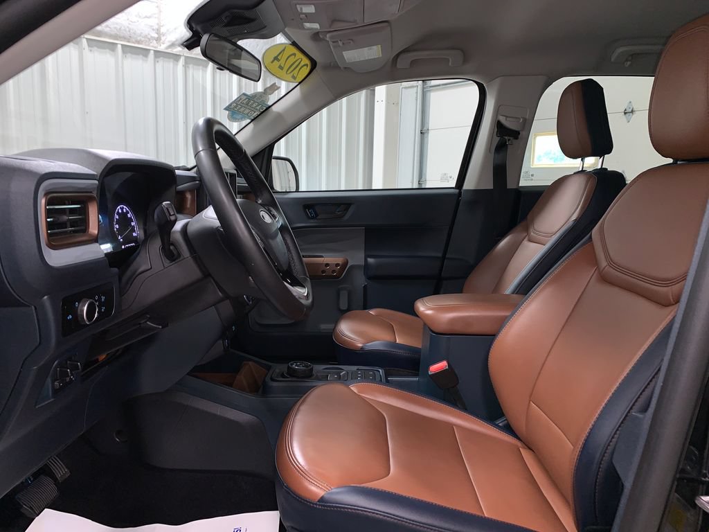 Used 2024 Ford Maverick Lariat w/ FX4 Off-Road Package AWD/4WD image 4