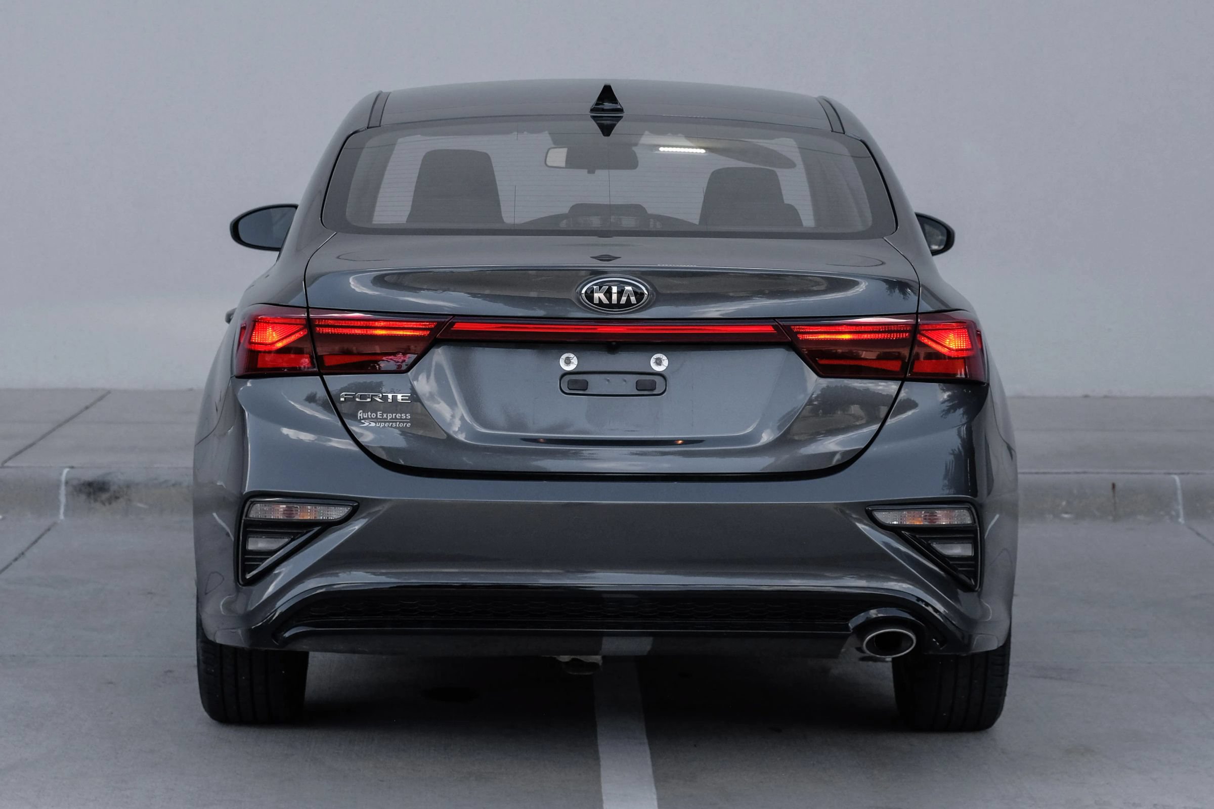 Used 2019 Kia Forte LXS FWD image 5