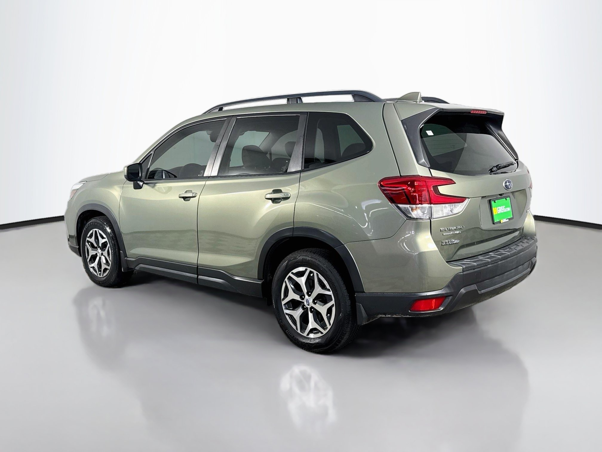 Used 2020 Subaru Forester Premium AWD/4WD image 7