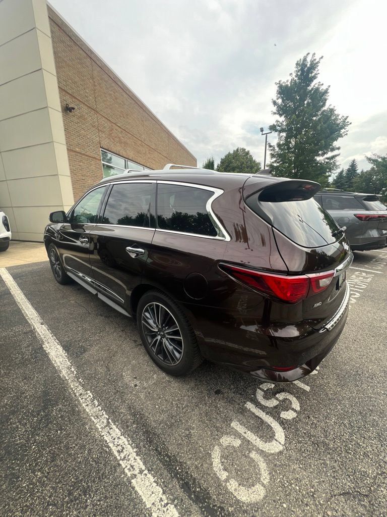 Used 2019 INFINITI QX60 Luxe w/ Sensory Package AWD/4WD image 4