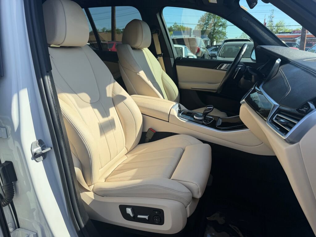 Used 2020 BMW X5 sDrive40i w/ Premium Package RWD image 29