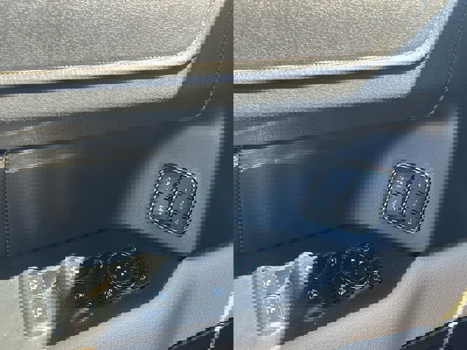 Used 2024 Ford Expedition Max Limited image 28