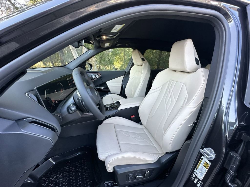 New 2026 BMW X3 xDrive30 w/ Convenience Package image 13