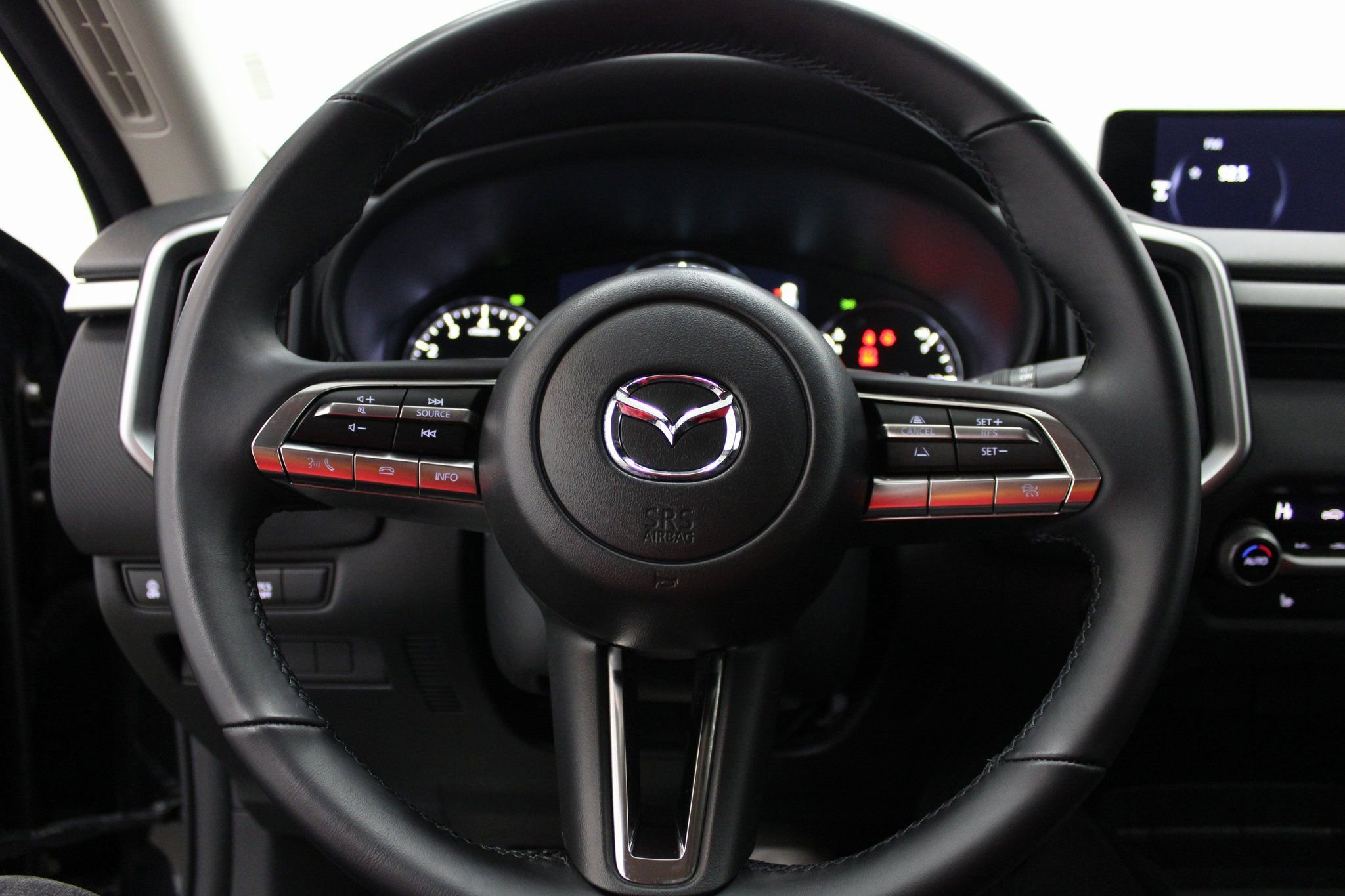 Used 2025 MAZDA CX-50 AWD 2.5 S w/ Preferred Package image 32