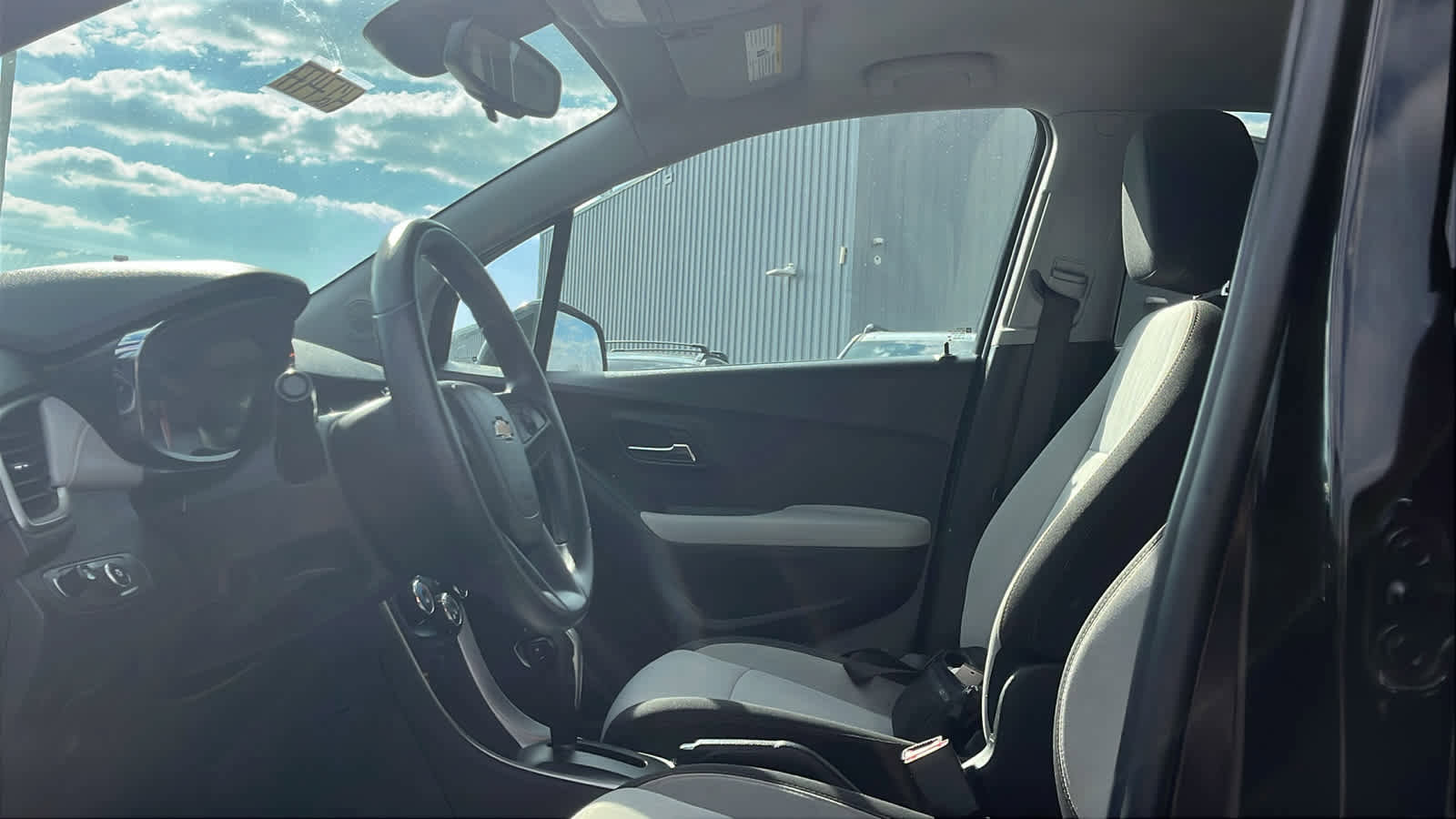 Used 2020 Chevrolet Trax LT image 10