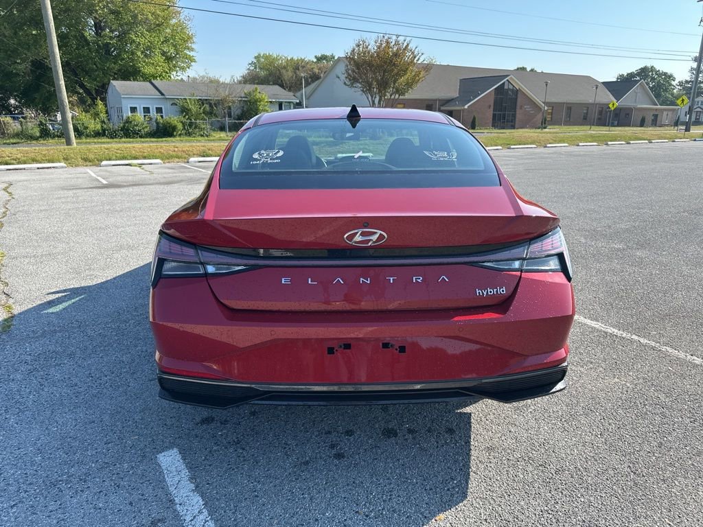 Used 2022 Hyundai Elantra Limited w/ Cargo Package FWD image 6