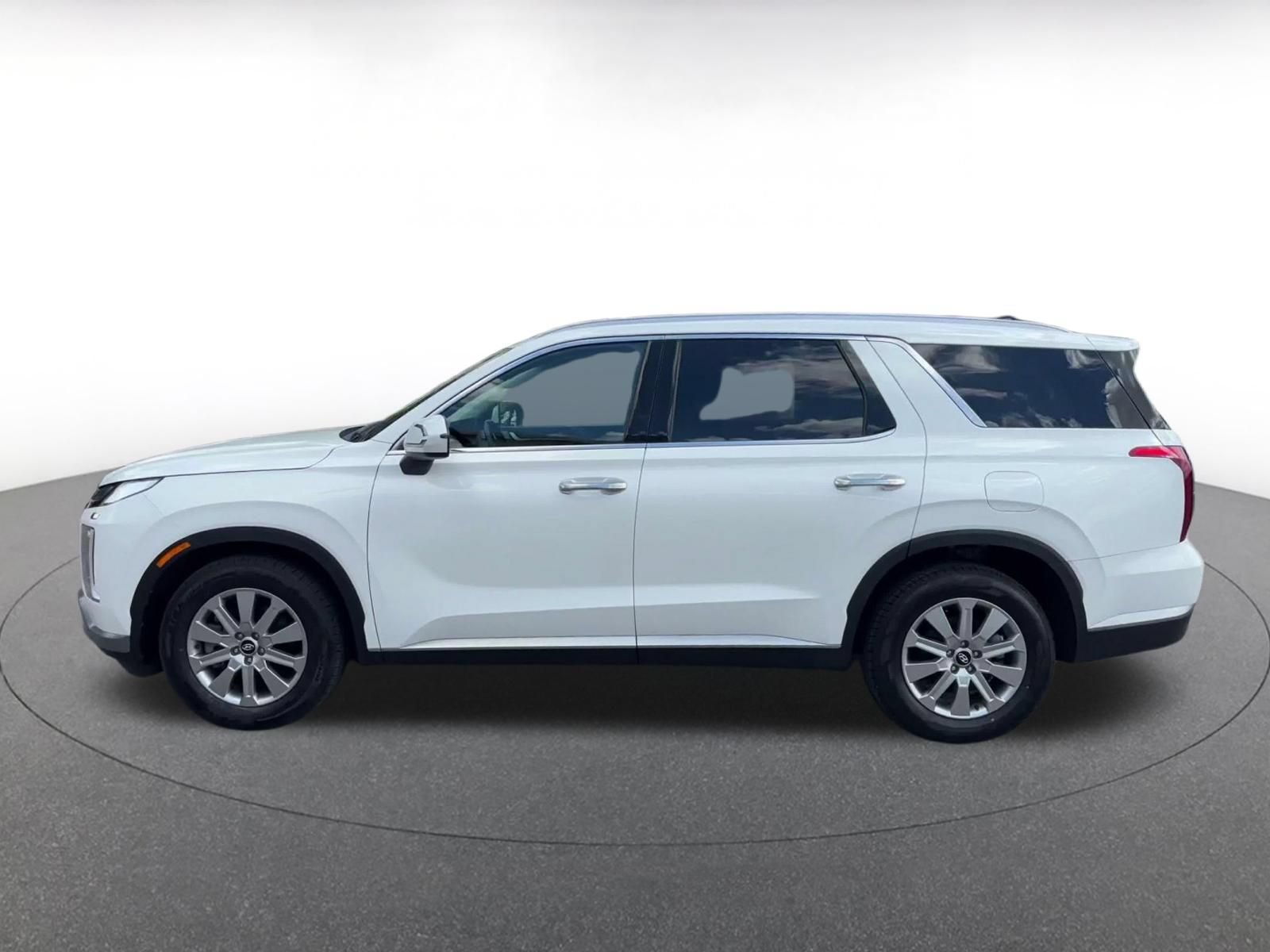 Used 2024 Hyundai Palisade SEL FWD image 7