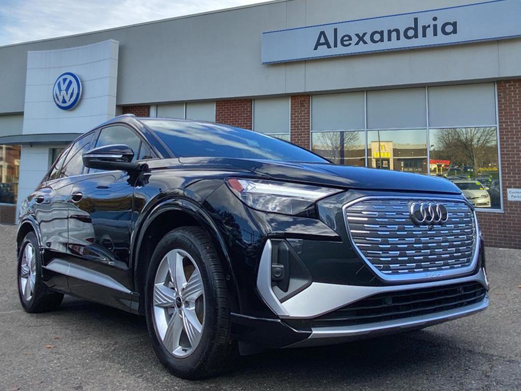 Used 2024 Audi Q4 e-tron Premium Plus w/ Premium Plus