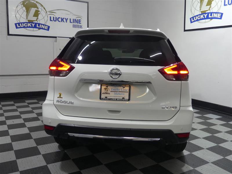 Used 2019 Nissan Rogue SV image 8