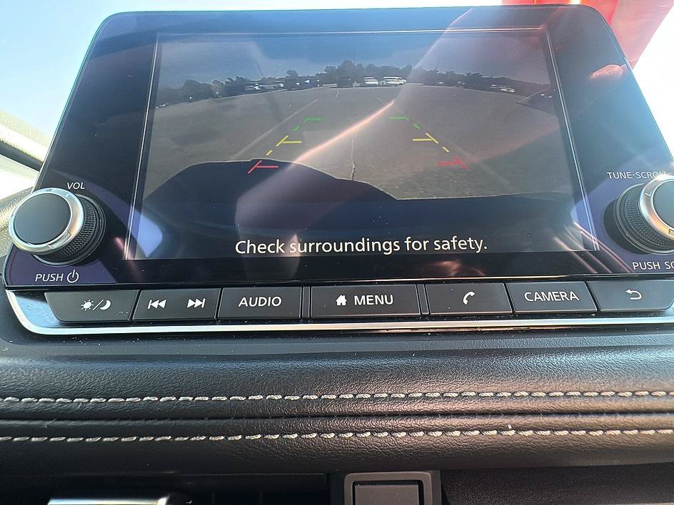 Certified 2025 Nissan Rogue SV AWD/4WD image 16