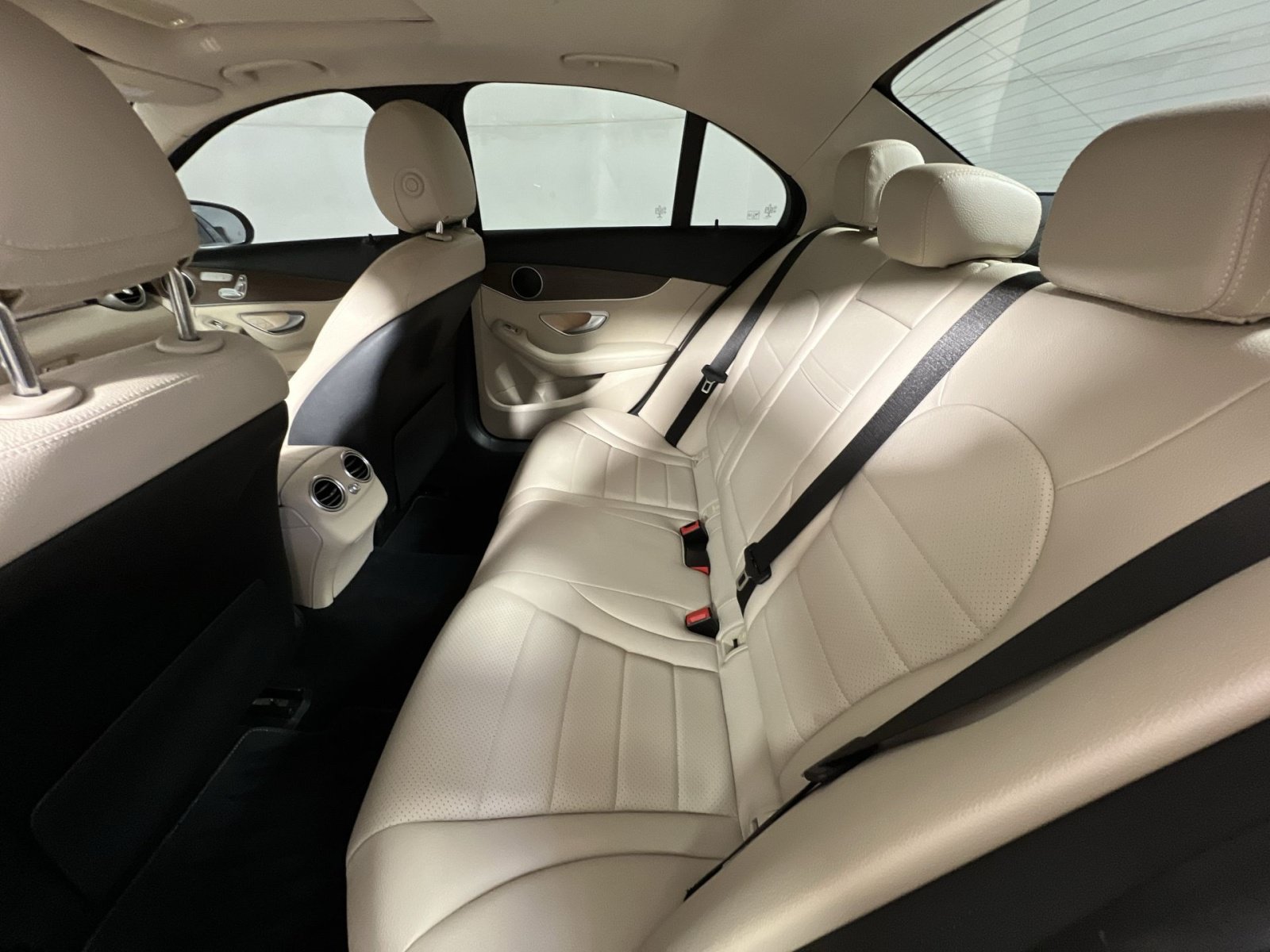Used 2020 Mercedes-Benz C 300 4MATIC Sedan image 24