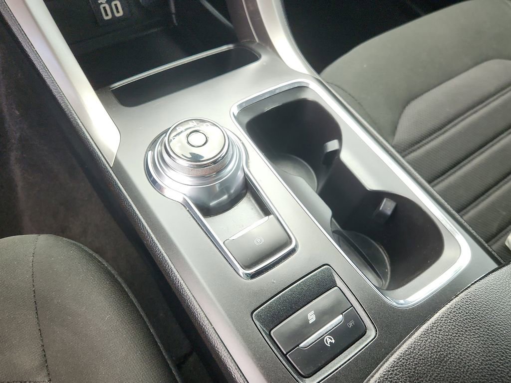 Used 2020 Ford Fusion SE FWD image 23