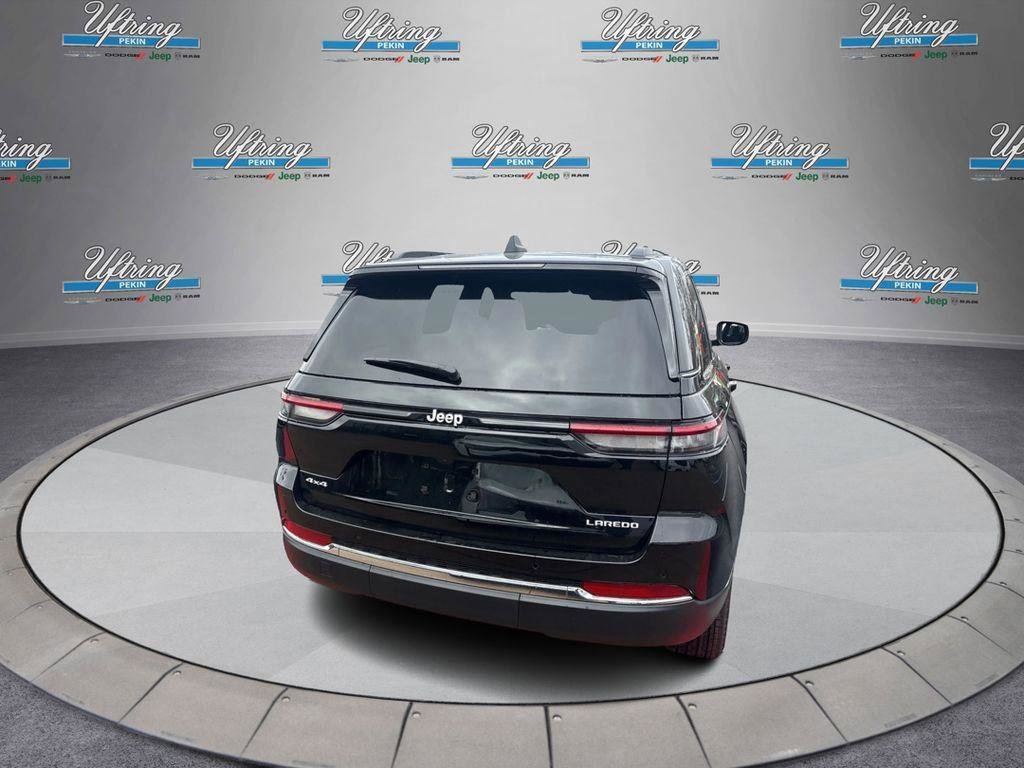 New 2026 Jeep Grand Cherokee Laredo X AWD/4WD image 4