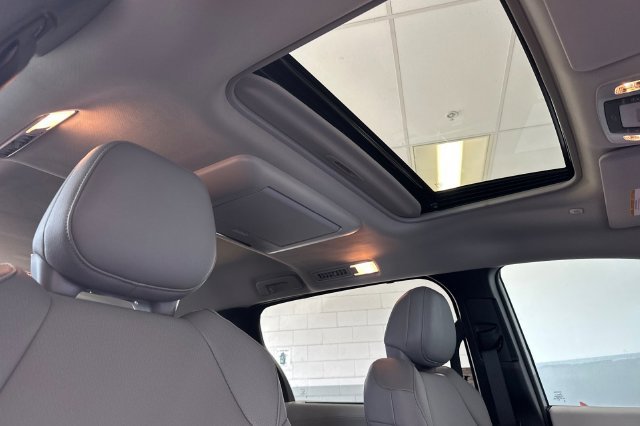 Certified 2026 Toyota Sienna XLE FWD image 24