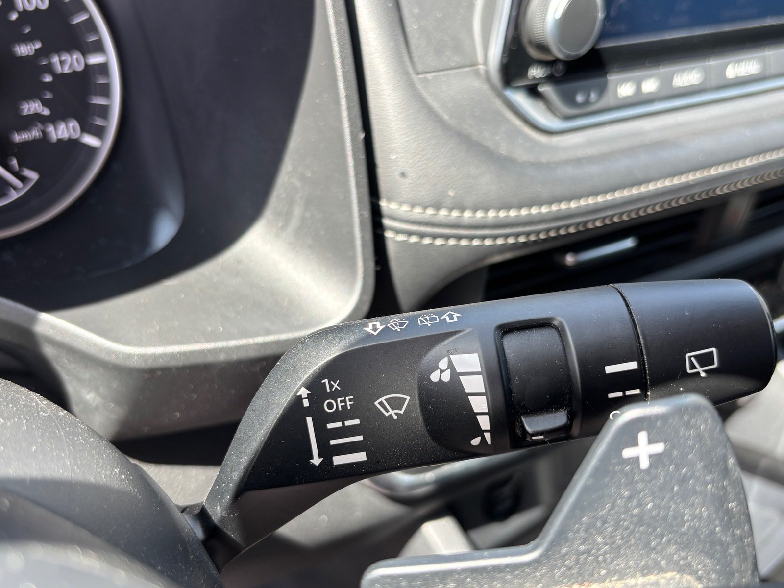 Used 2025 Nissan Rogue SV AWD/4WD image 25