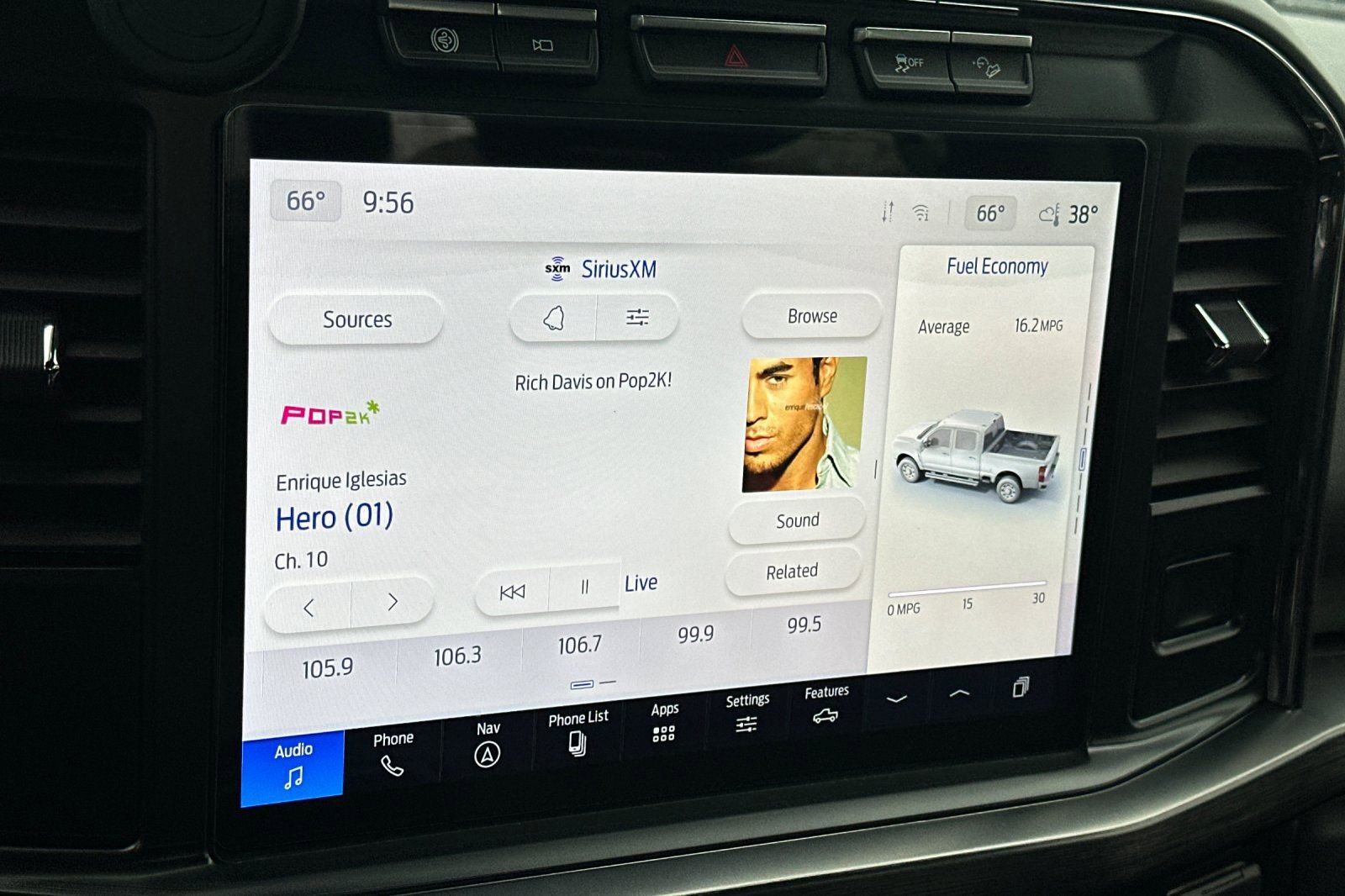 Used 2024 Ford F250 Lariat w/ Sport Appearance Package AWD/4WD image 17