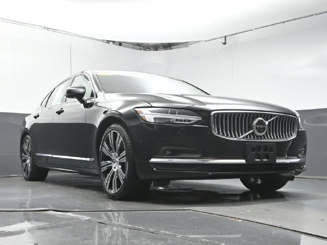 Used 2023 Volvo S90 B6 Plus AWD/4WD image 33