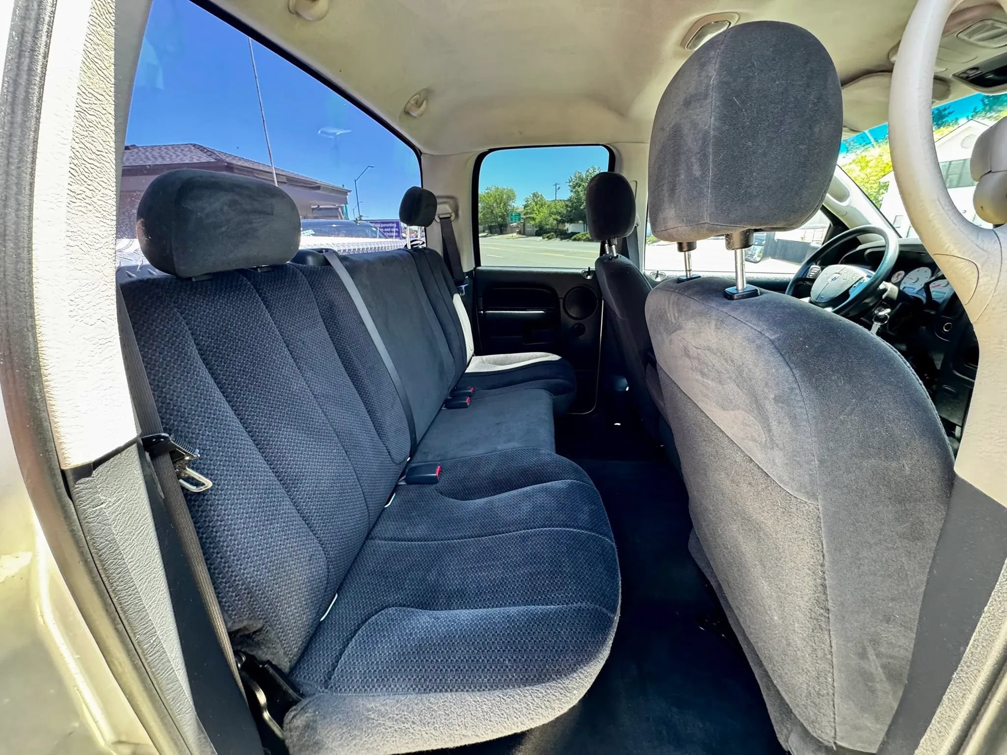 Used 2004 Dodge Ram 2500 Truck SLT w/ Trailer Tow Group AWD/4WD image 14