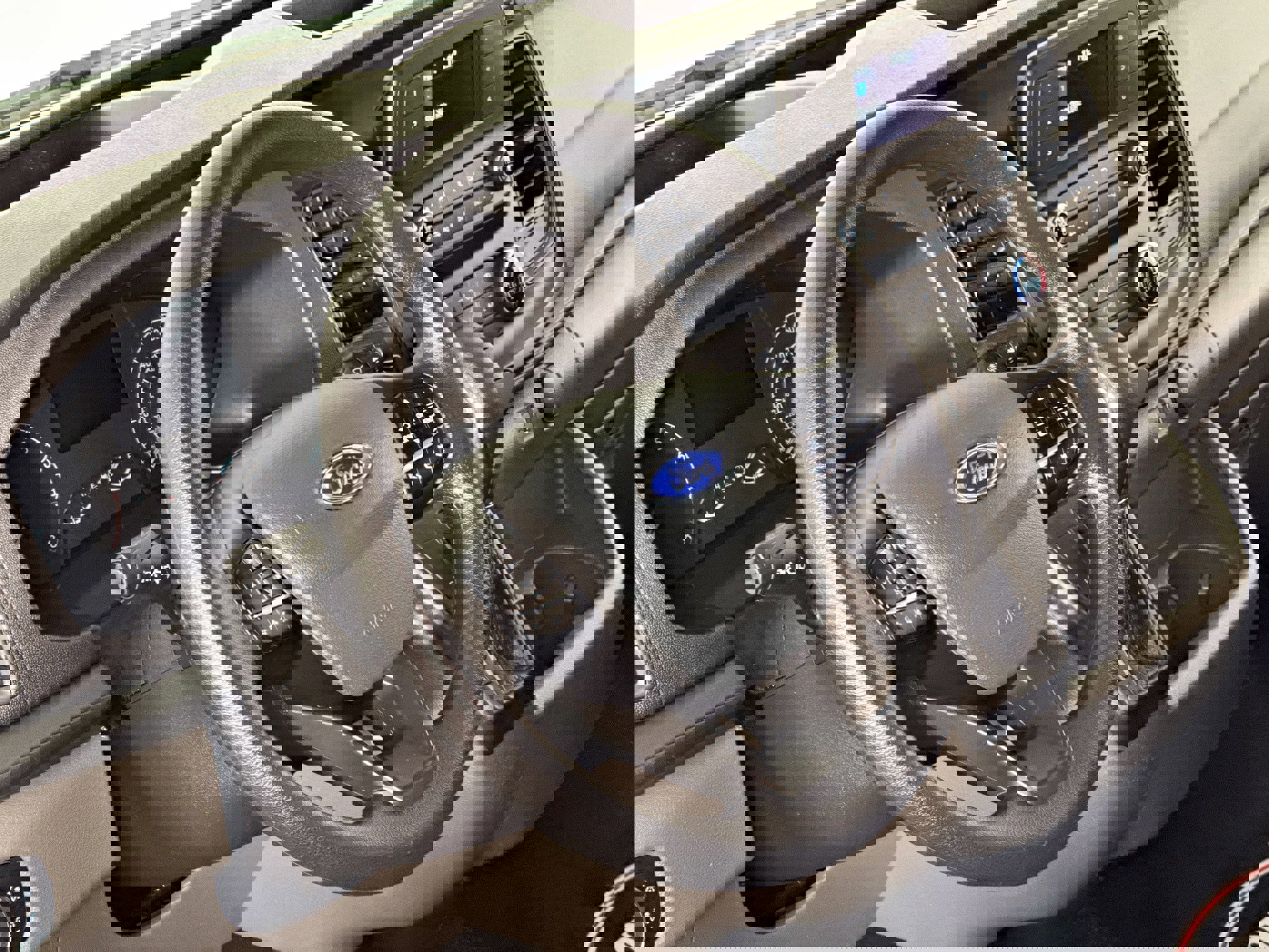 Used 2024 Ford Transit 250 Low Roof w/ Exterior Upgrade Package image 22