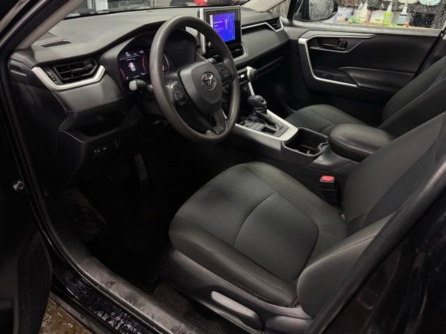 Used 2024 Toyota RAV4 LE image 15