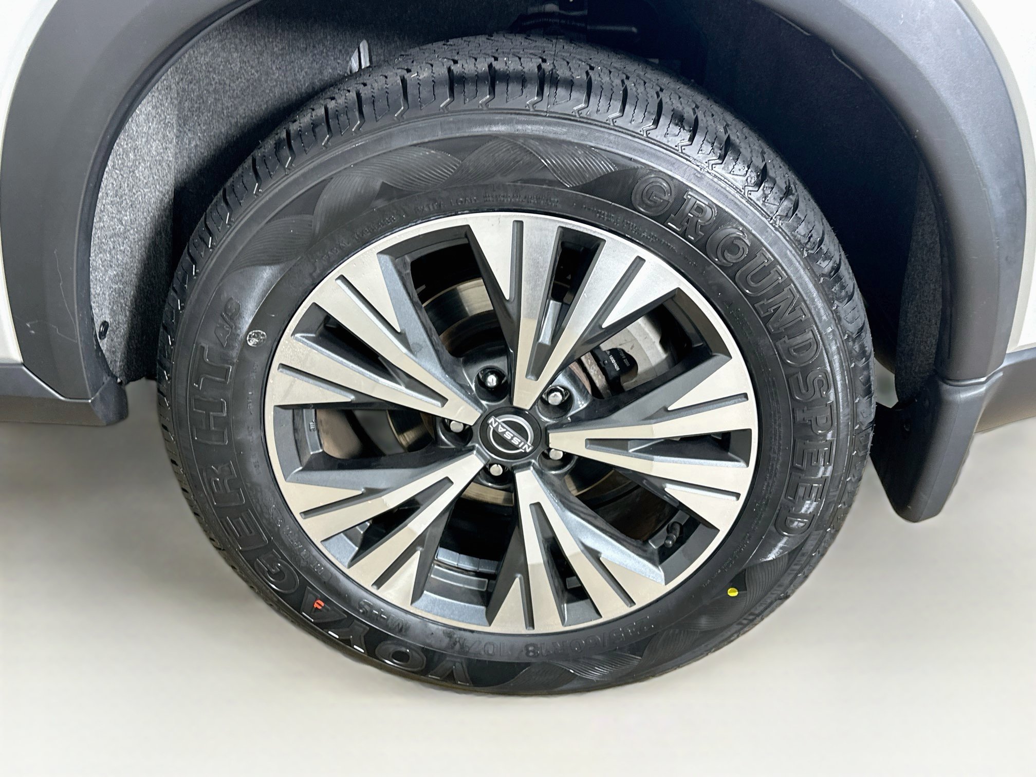 Used 2023 Nissan Rogue SV w/ SV Premium B Package AWD/4WD image 11
