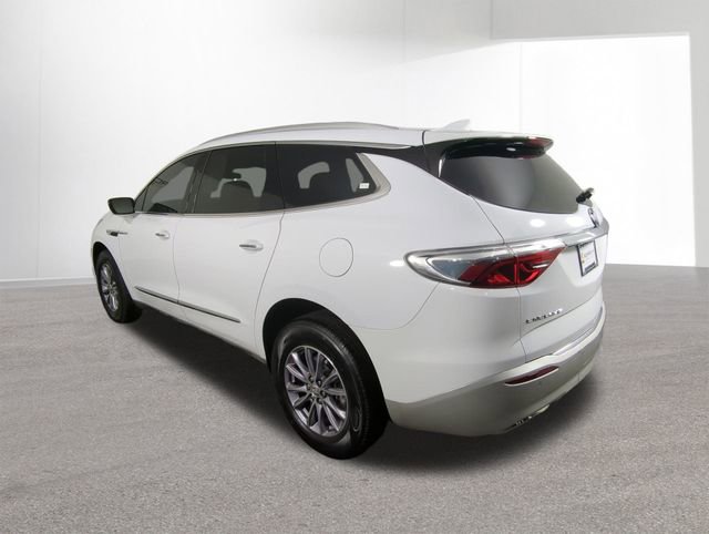 Used 2024 Buick Enclave Essence w/ LPO, Floor Liner Package image 34