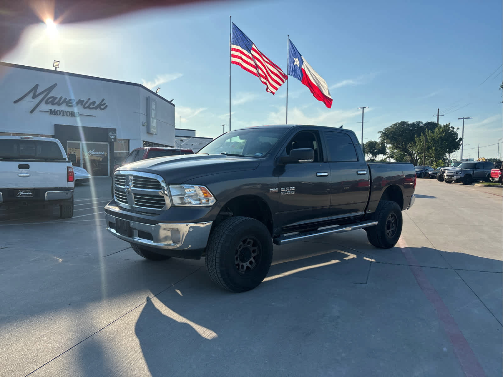 Used 2015 RAM 1500 Lone Star AWD/4WD image 1