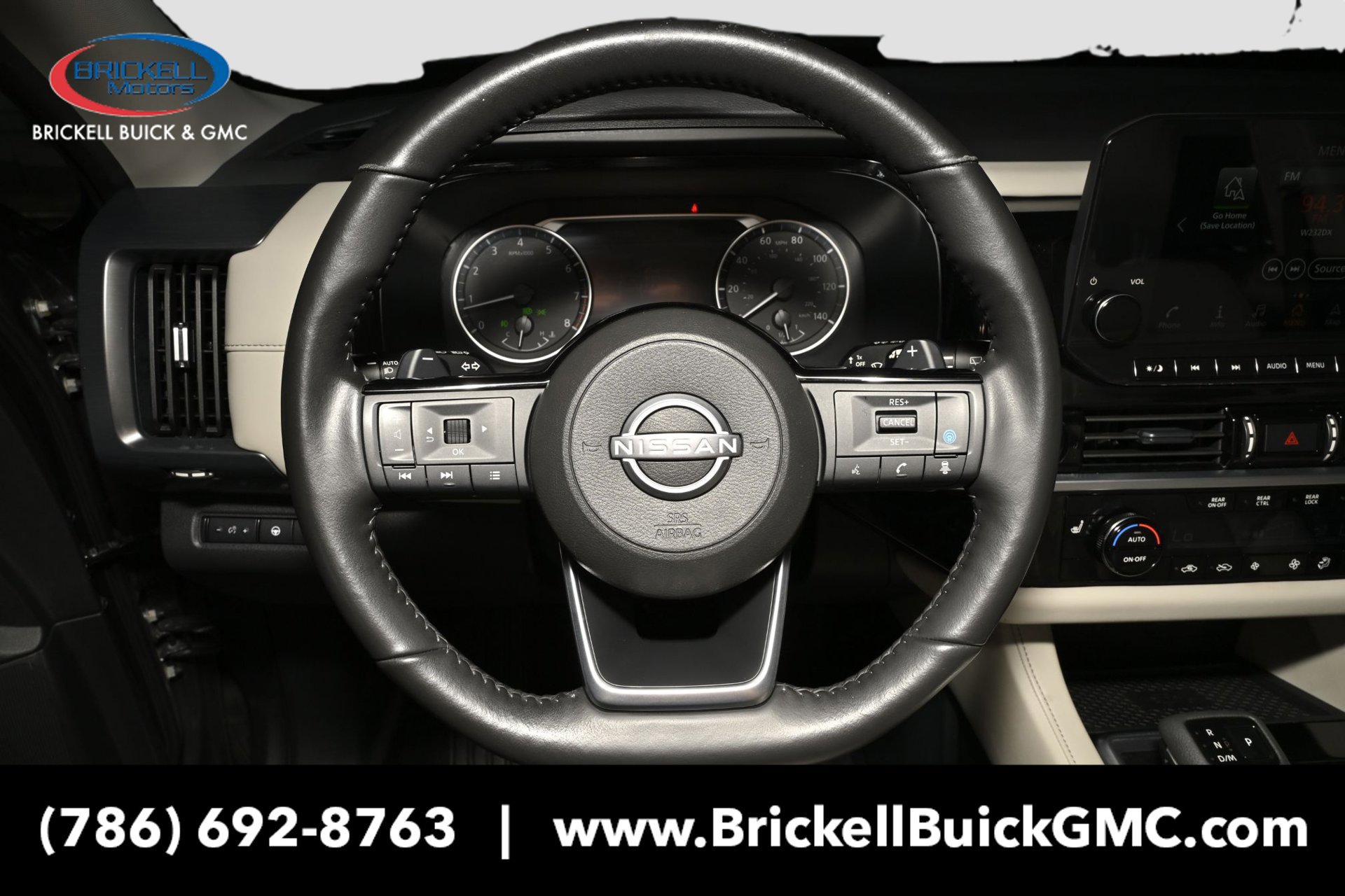 Used 2024 Nissan Pathfinder SL FWD image 27