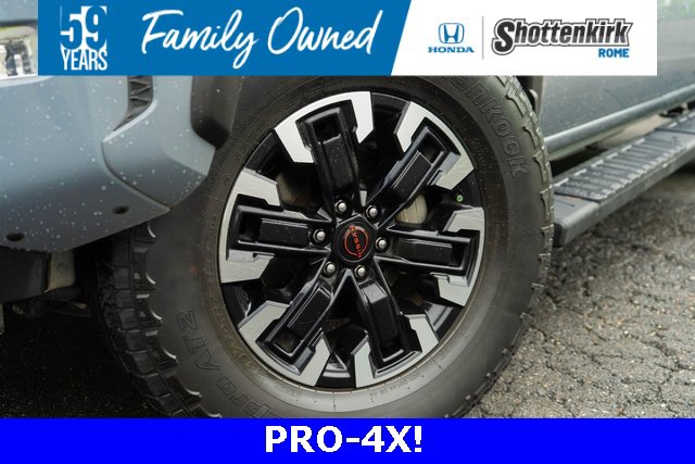 Used 2023 Nissan Frontier PRO-4X w/ Technology Package image 8