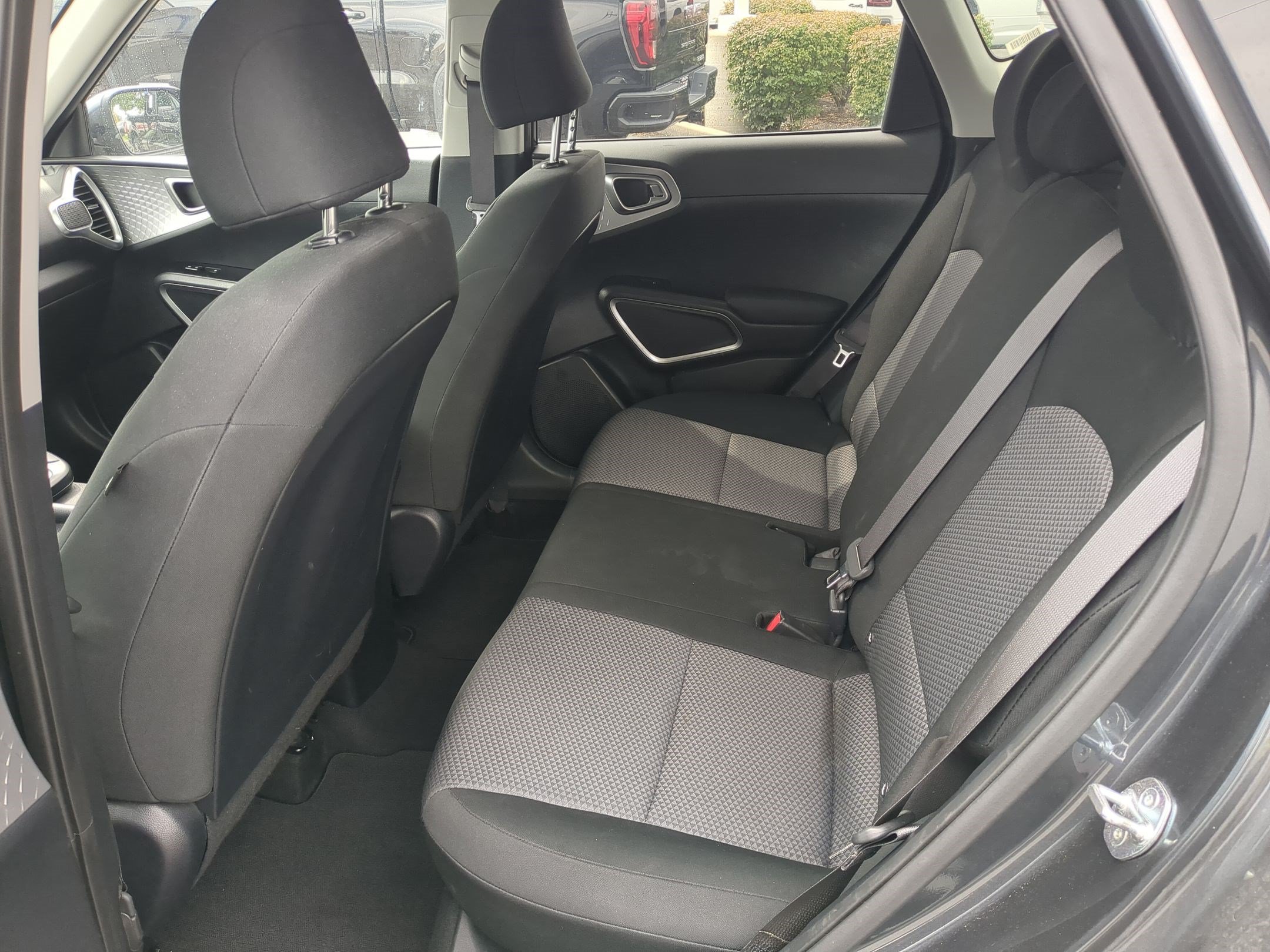 Used 2023 Kia Soul LX w/ Option Group 015 FWD image 27