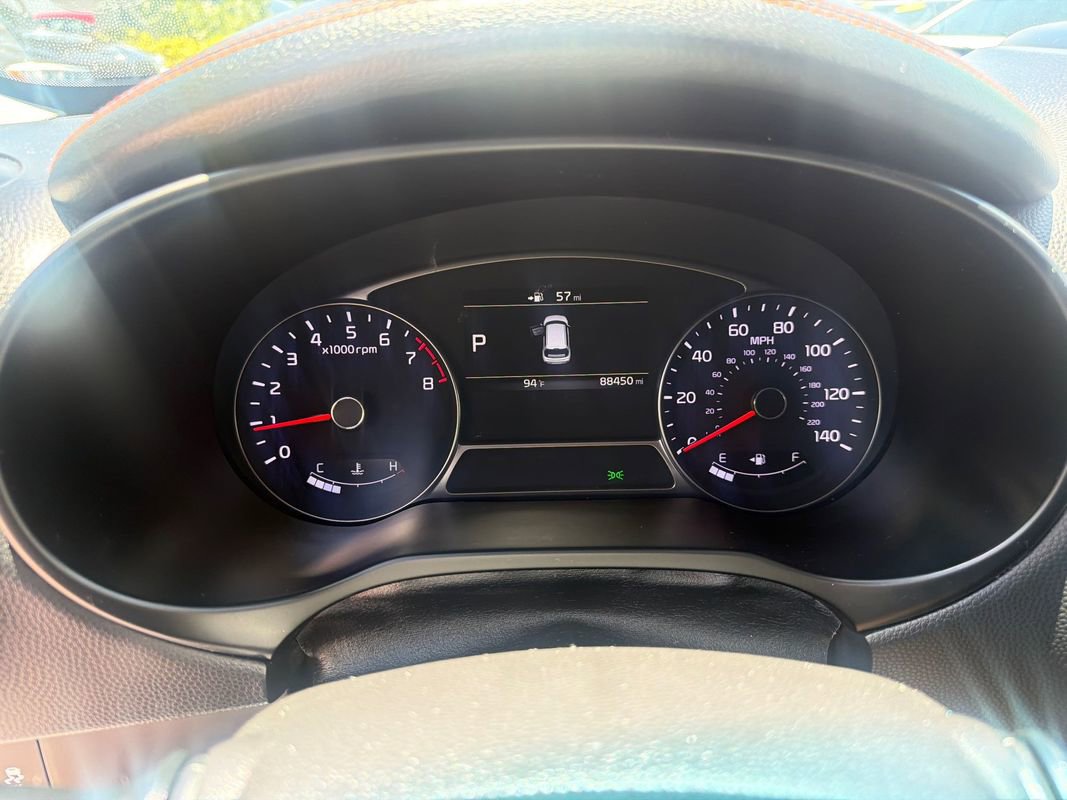 Used 2017 Kia Soul ! FWD image 11