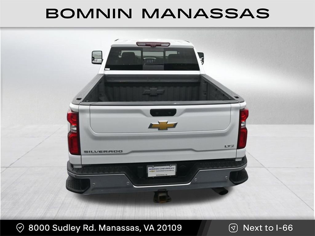 Used 2022 Chevrolet Silverado 2500 LTZ w/ LTZ Premium Package image 23
