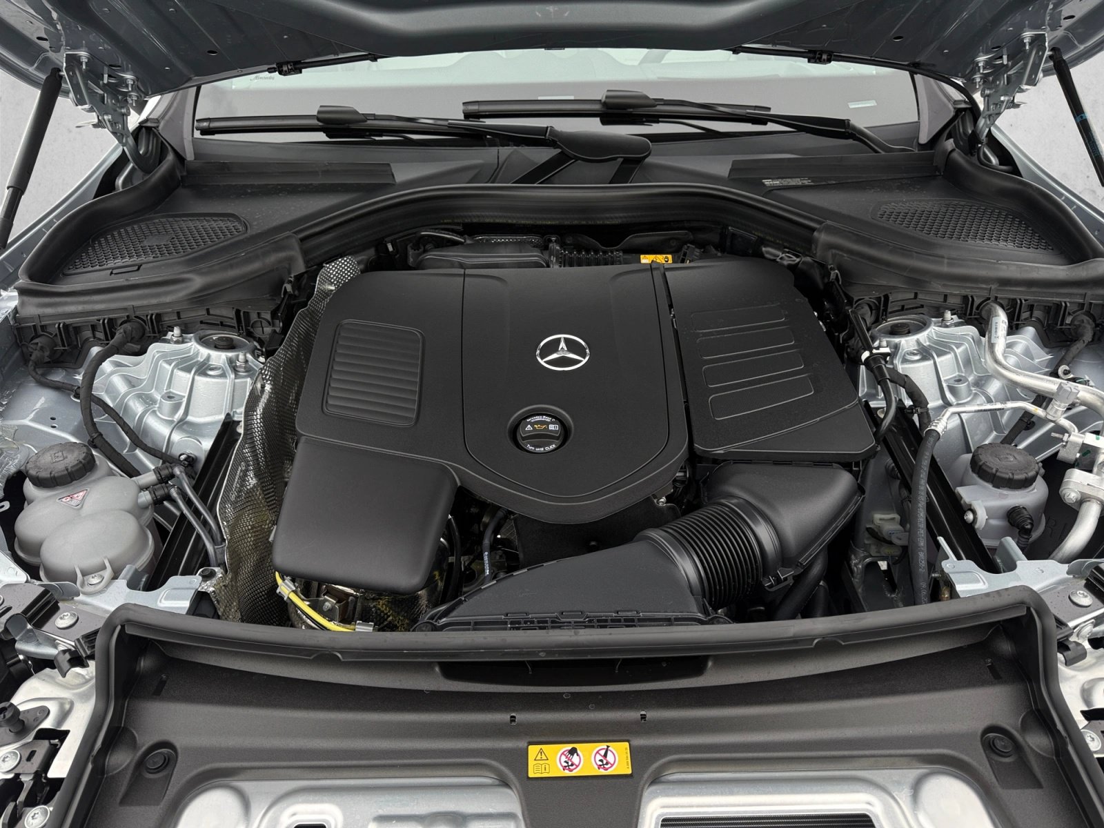 New 2027 Mercedes-Benz GLC 300 4MATIC image 18