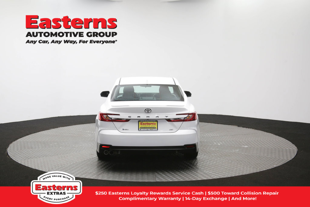 Used 2025 Toyota Camry SE FWD image 36