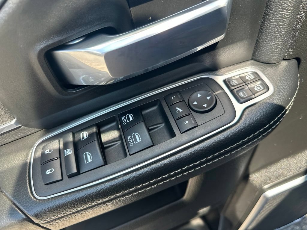 Used 2024 RAM 2500 Laramie w/ Safety Group AWD/4WD image 17