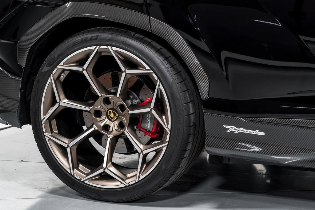 Used 2024 Lamborghini Urus Performante AWD/4WD image 57