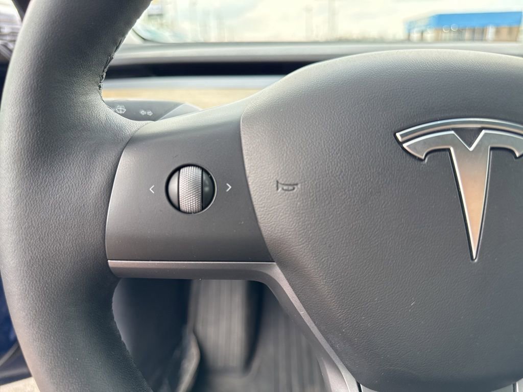 Used 2021 Tesla Model 3 Standard Range Plus RWD image 17