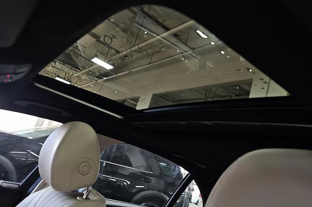 Used 2017 Mercedes-Benz E 300 w/ Premium 1 Package image 16