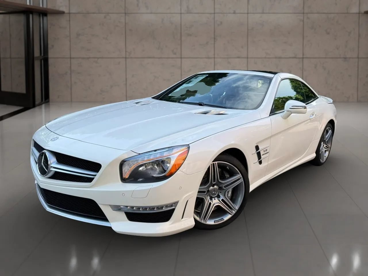 Used 2013 Mercedes-Benz SL 63 AMG image 2