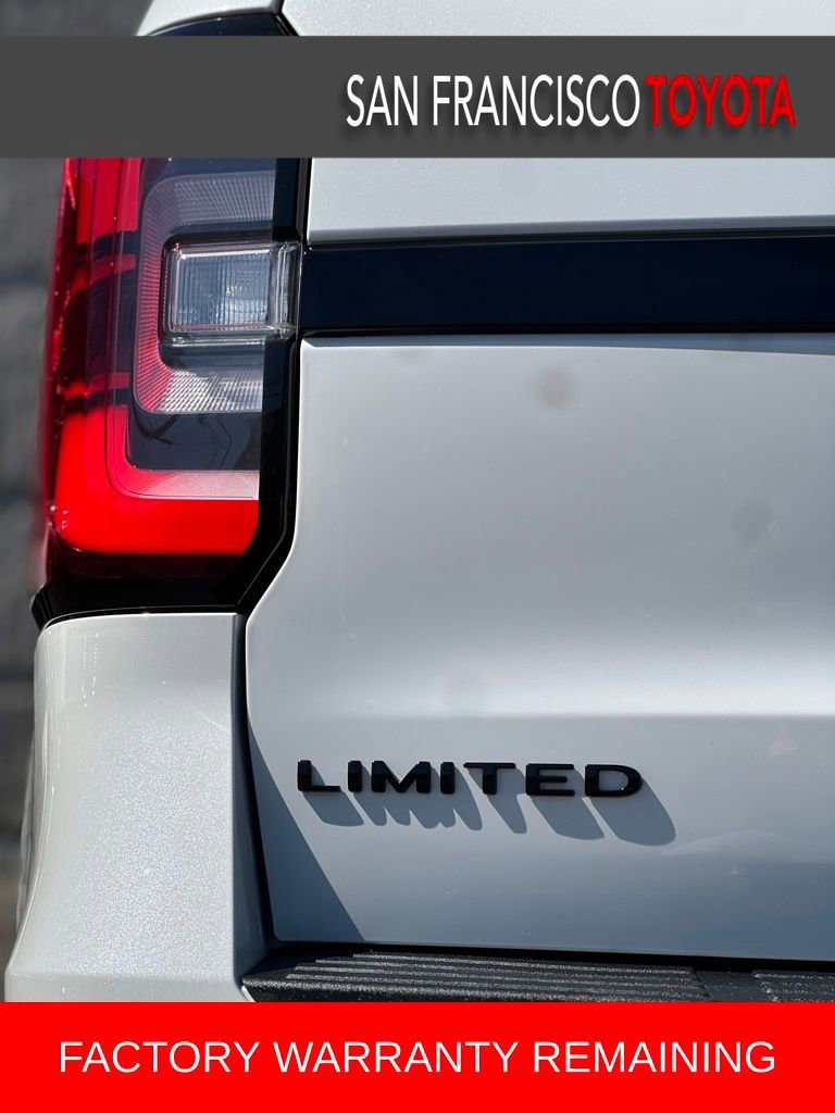 Used 2024 Ford Expedition Limited image 10