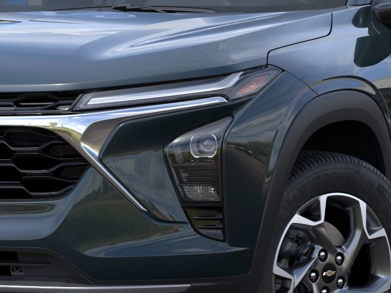 New 2026 Chevrolet Trax LT w/ Sunroof Package FWD image 11