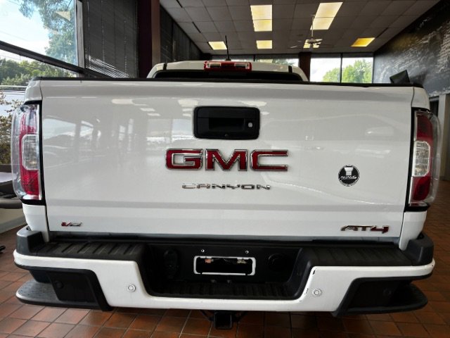 Used 2022 GMC Canyon AT4 AWD/4WD image 10