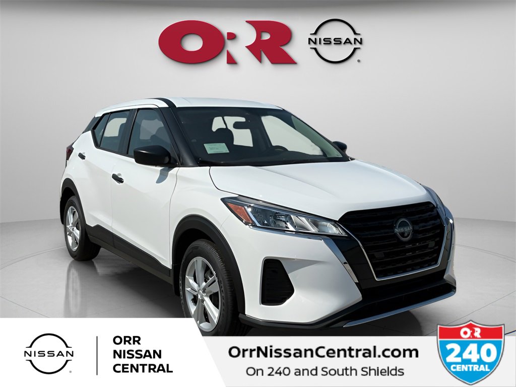 New 2025 Nissan Kicks Play S image 3