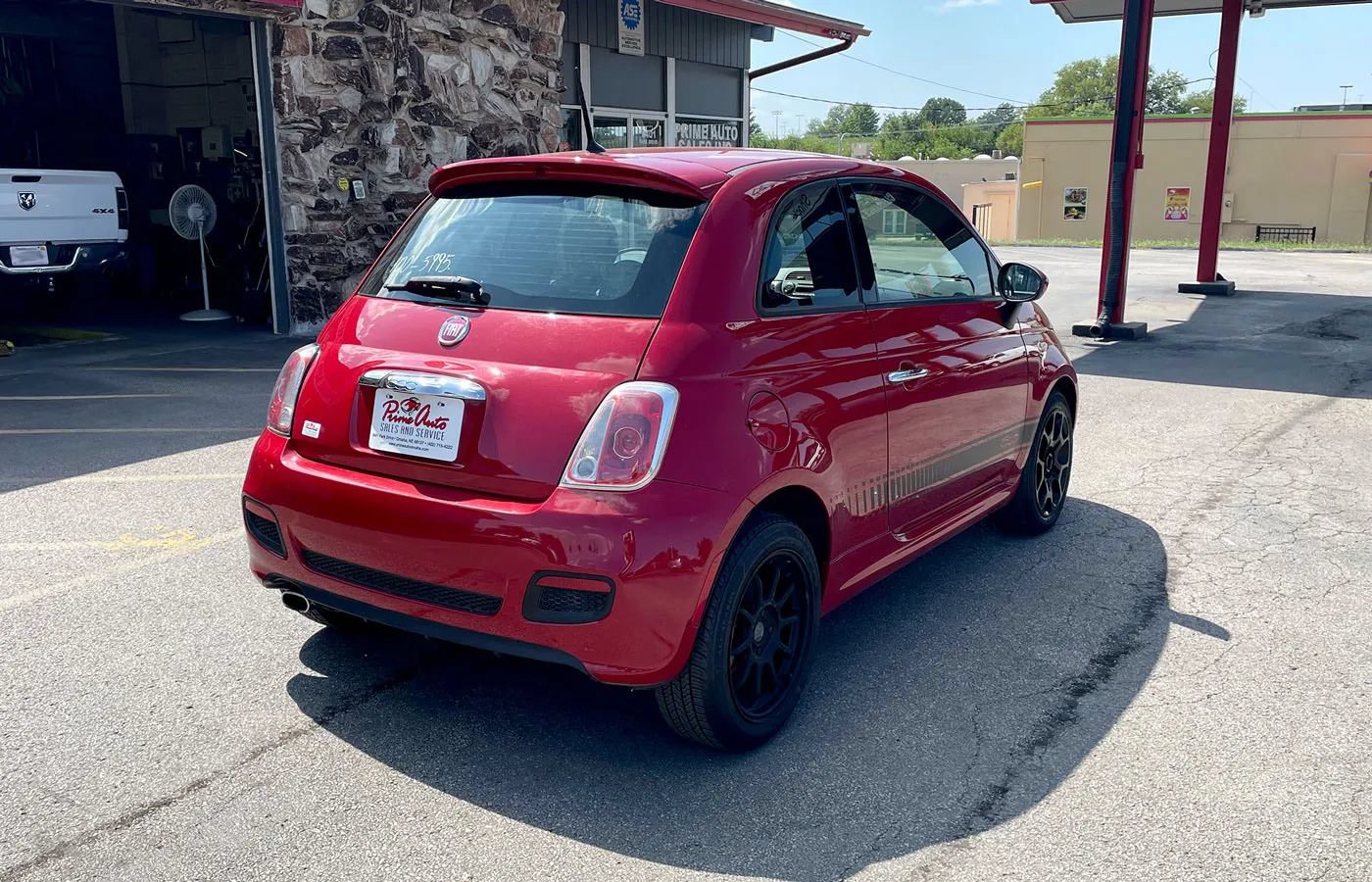 Used 2015 FIAT 500 Sport w/ Sport Appearance Group FWD image 7