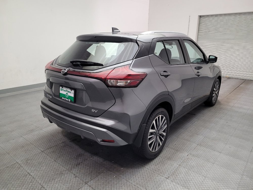 Used 2024 Nissan Kicks SV FWD image 9
