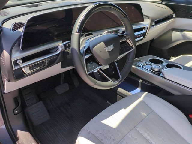 Certified 2024 Cadillac Lyriq Luxury RWD image 10