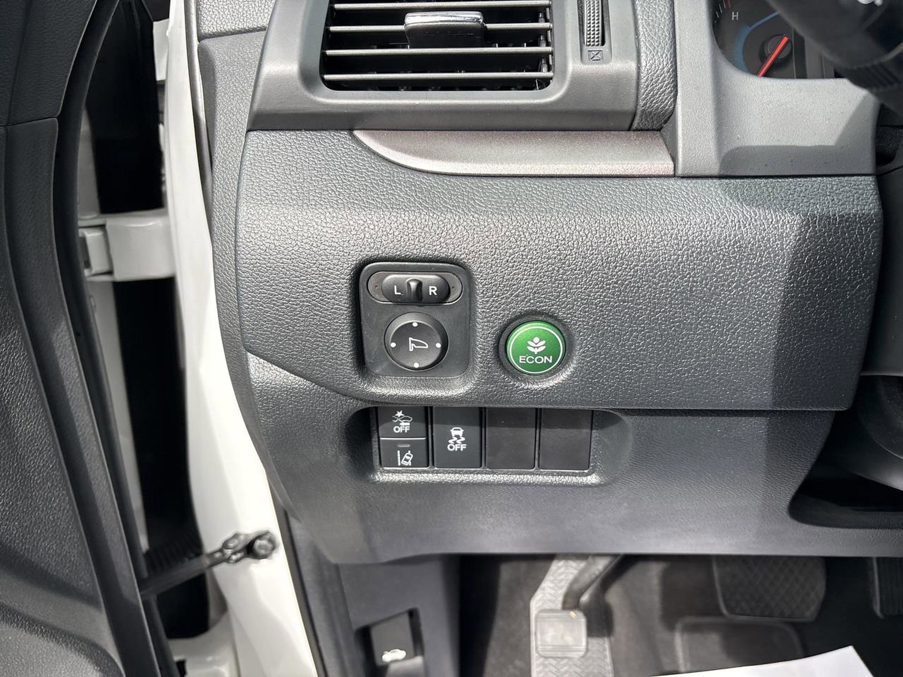 Used 2022 Honda Pilot Sport image 14