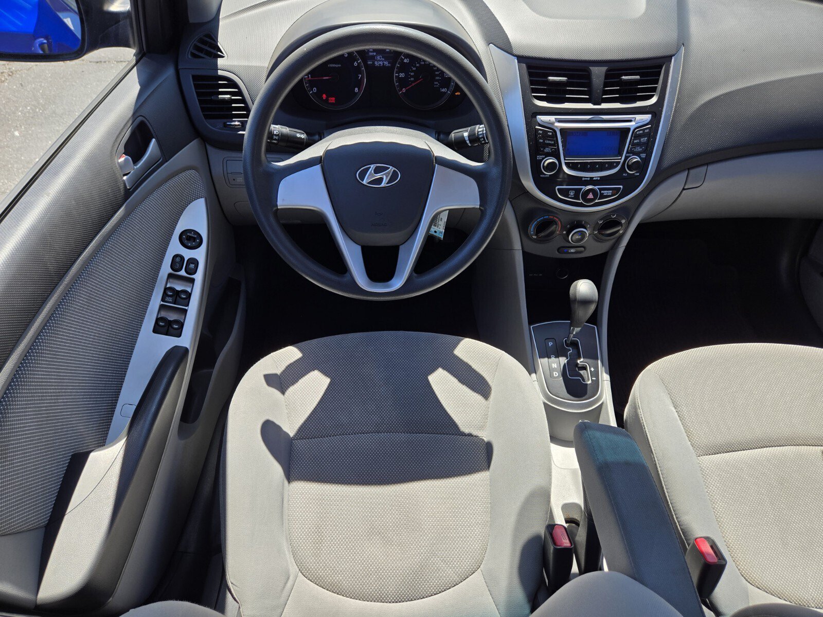 Used 2013 Hyundai Accent GLS FWD image 9