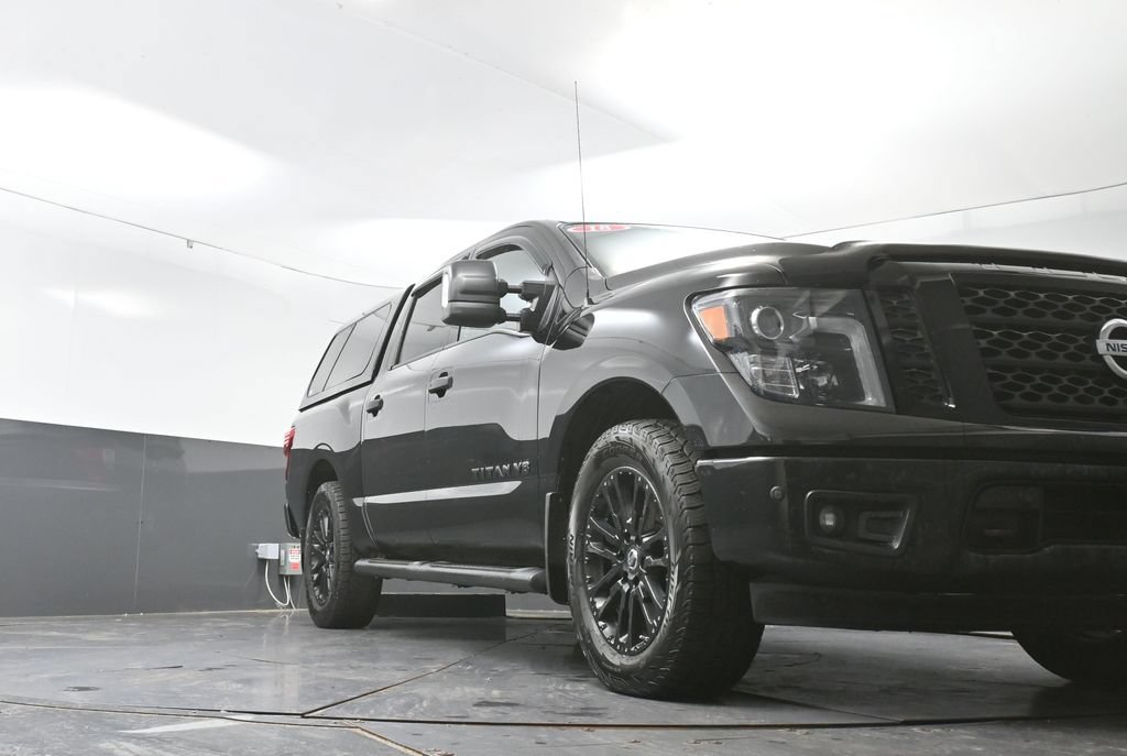 Used 2018 Nissan Titan SV AWD/4WD image 49